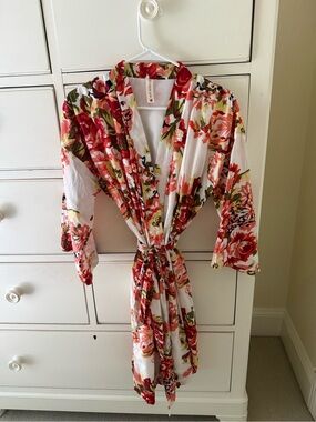 Handmade Floral Bridal Robe — One Size (Adjustable Belt)